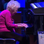 98-Year-Old Granny’s Surprise Appearance Turns Josh Turner’s Concert Into A Touching Experience