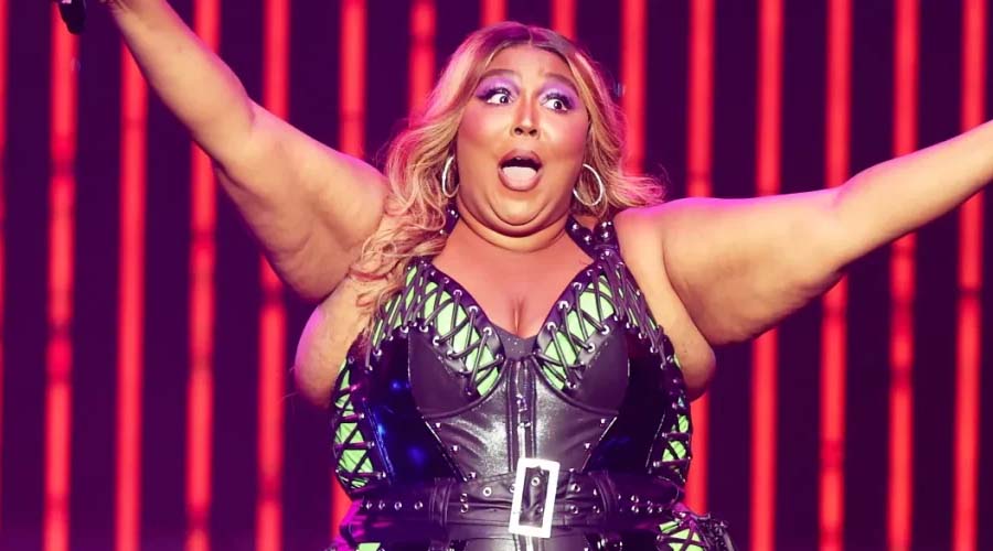 ‘Wow!’: Lizzo, 36, Flaunts Her Body in Photos After Achieving Her ‘Weight Release Goal’