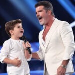 It was an unforgettable! Simon Cowell and Son sing an Adorably Angelic Version of “Don’t Stop Believin”!