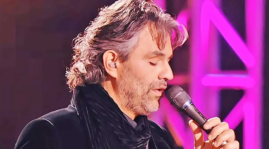 Andrea Bocelli Left Audiences Breathless With “Can’t Help Falling In Love”