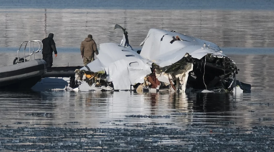 Washington Plane Crash: 41 Bodies Recovered