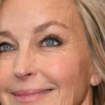 Bo Derek (66) forgot how old she was and showed her naked body in nothing but a tiny bikini! The fans of the actress even had to double-check the actress’s age!