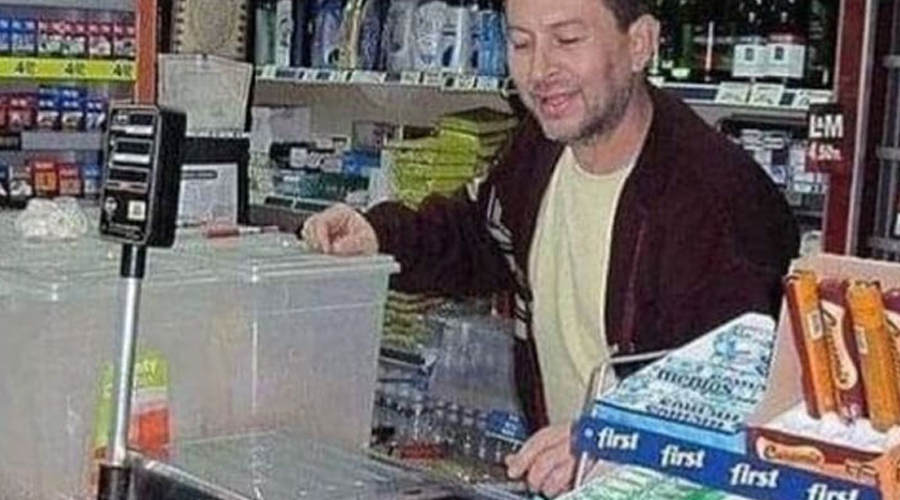 I WENT TO BUY SOME SWEETS AND ENDED UP IN LINE BEHIND A SPECIAL CUSTOMER