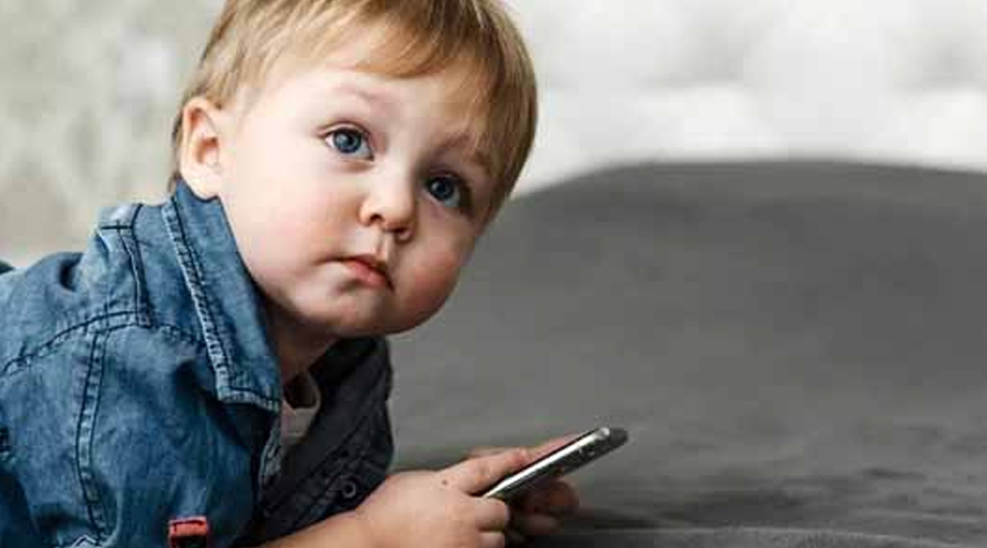 My 5-Year-Old Called Me, Terrified, Saying, ‘New Dad Woke up… but He’s Acting Weird’ – I Rushed Home as Fast as I Could
