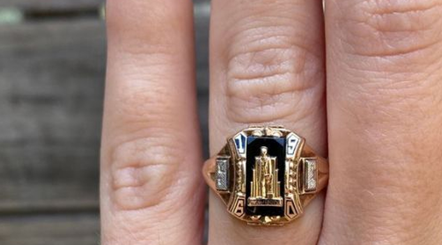 MY FIANCÉ PROPOSED WITH THIS RING—AND I HAVE NO IDEA WHAT TO THINK