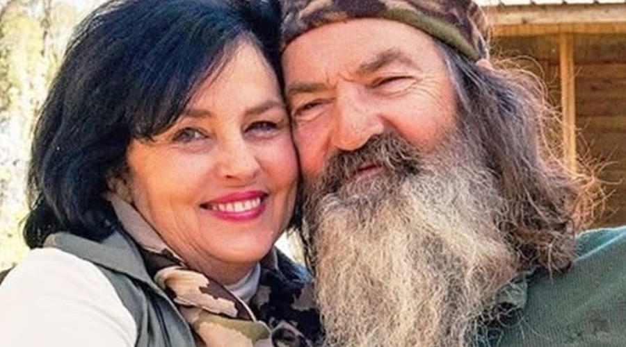 Duck Dynastys Phil Robertson dies after devastating health battle