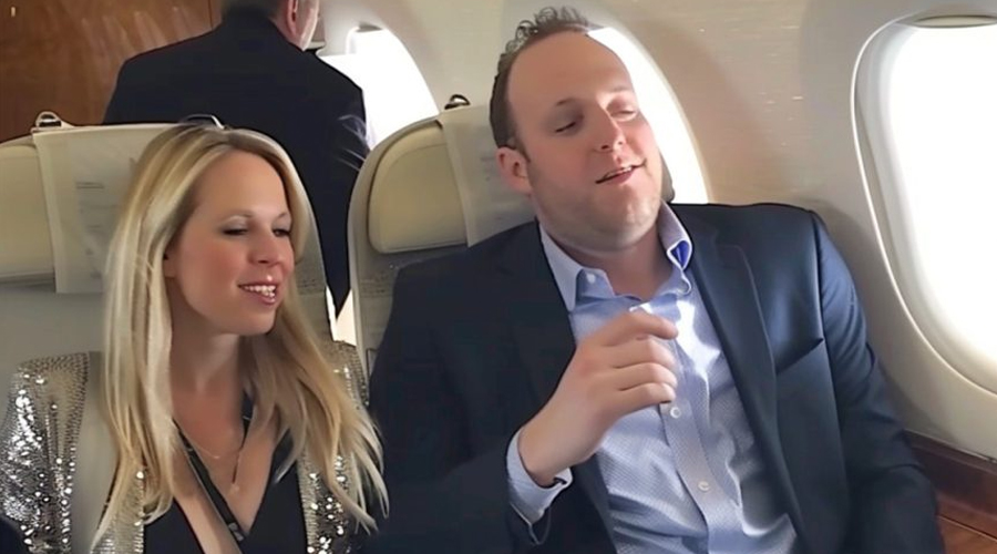I Served A Rich Couple On A Plane, Next Day My Mom Introduced Me To Her Young Fiancé From The Same Plane — Story Of The Day