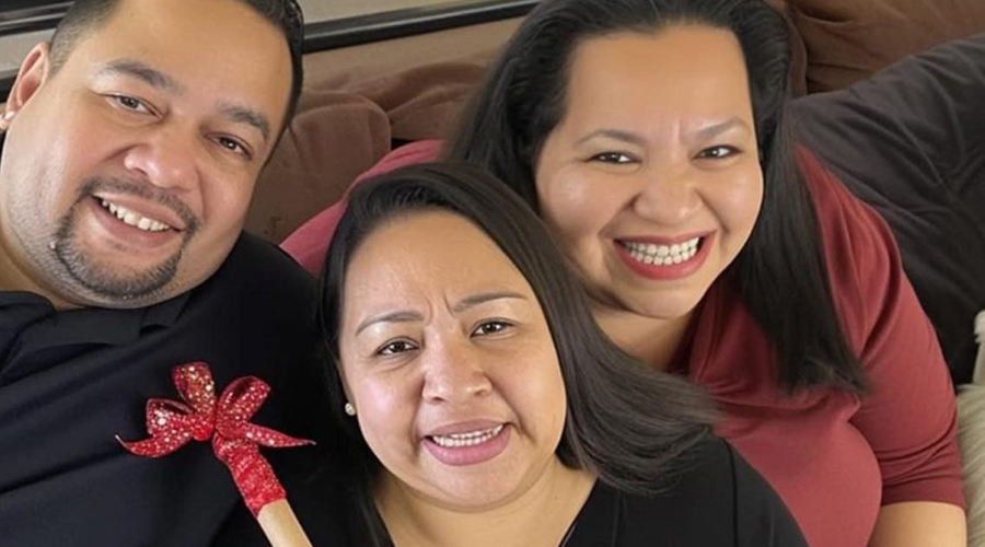 My husband gave me a mop for our 10th anniversary while his sister laughed – Moments later, karma restored my faith in kindness